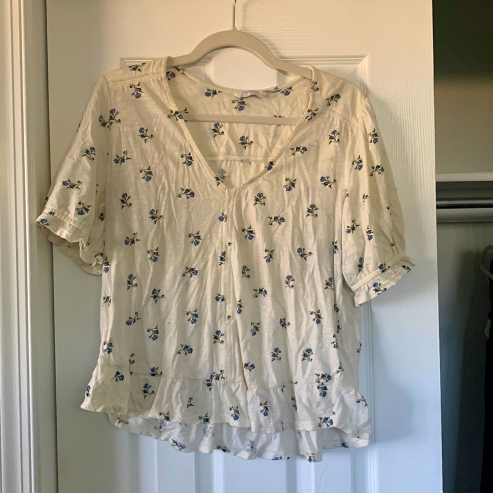 Lucky brand floral top